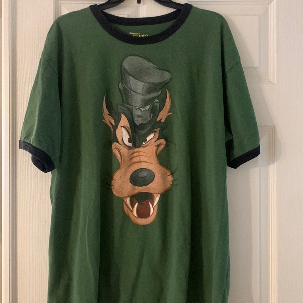 Men’s Disney studio collection T-shirt  size X-Large